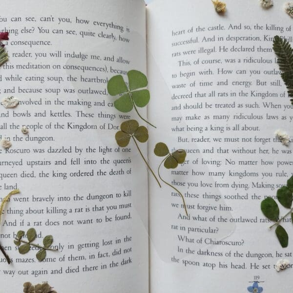 Pressed Clover Bookmarks - pressed plant bookmark - Real Botanical Clovers - Handcrafted Bookmarks - Unique Gift for Readers