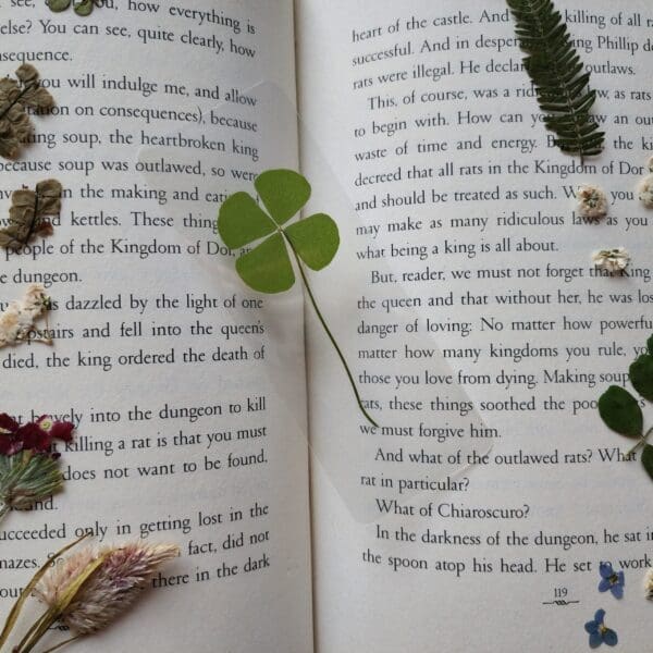 Pressed Clover Bookmarks - pressed plant bookmark - Real Botanical Clovers - Handcrafted Bookmarks - Unique Gift for Readers - Image 3